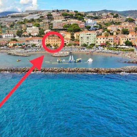 Casa Nana Lägenhet Santo Stefano al Mare Exteriör bild