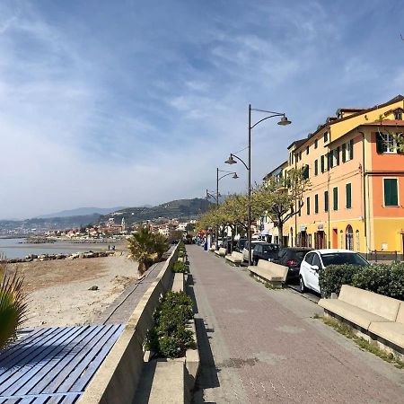 Casa Nana Lägenhet Santo Stefano al Mare Exteriör bild