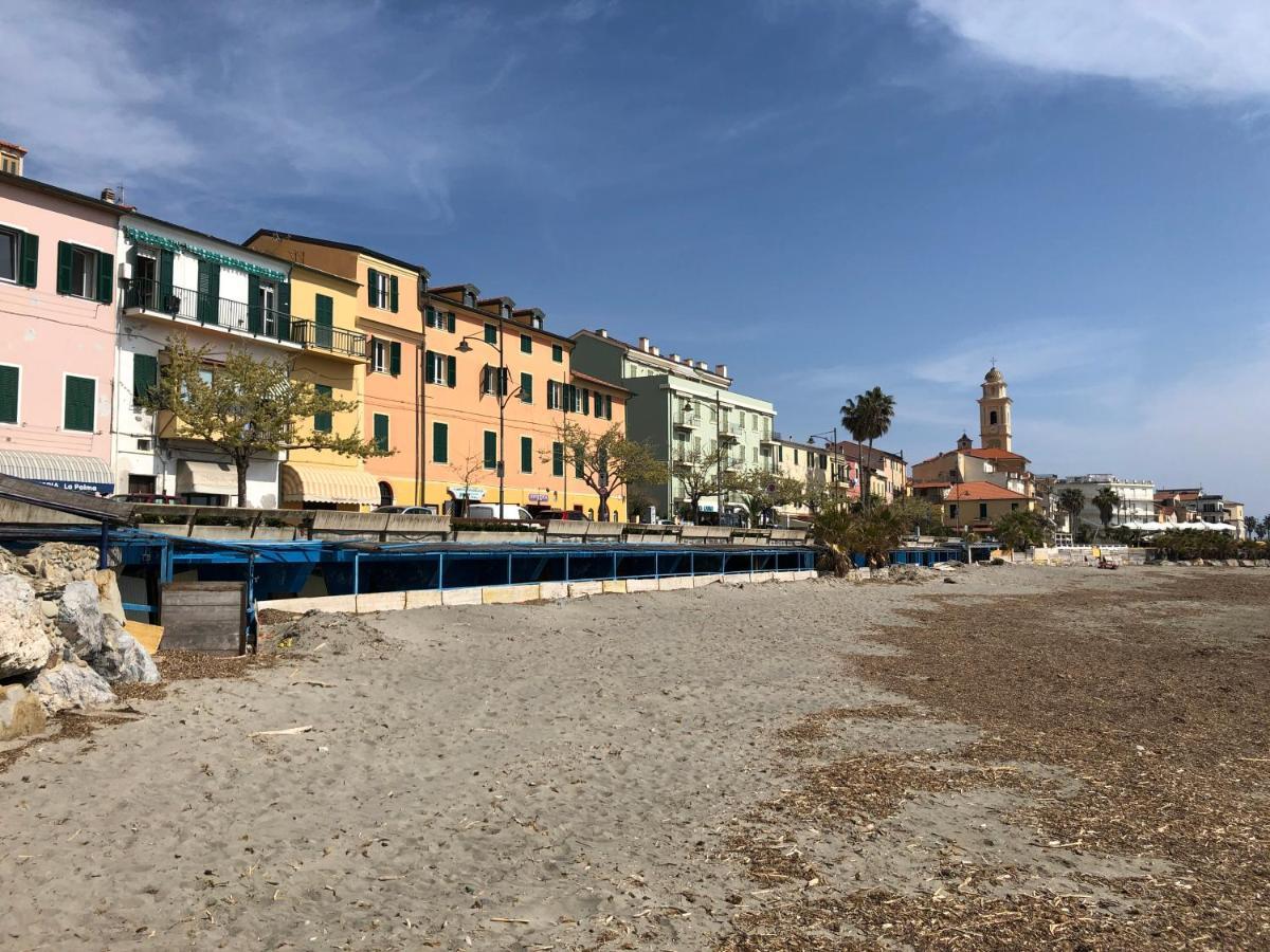 Casa Nana Lägenhet Santo Stefano al Mare Exteriör bild