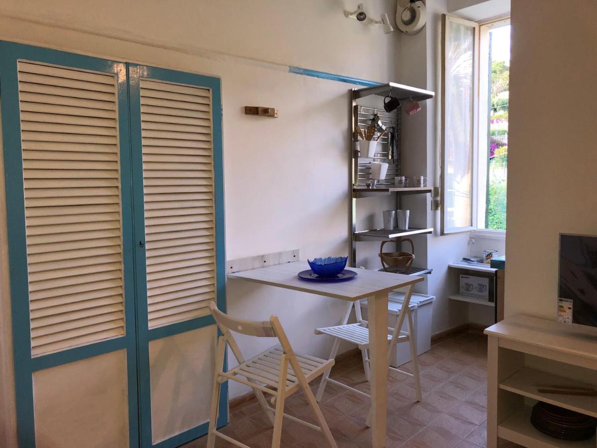 Casa Nana Lägenhet Santo Stefano al Mare Exteriör bild